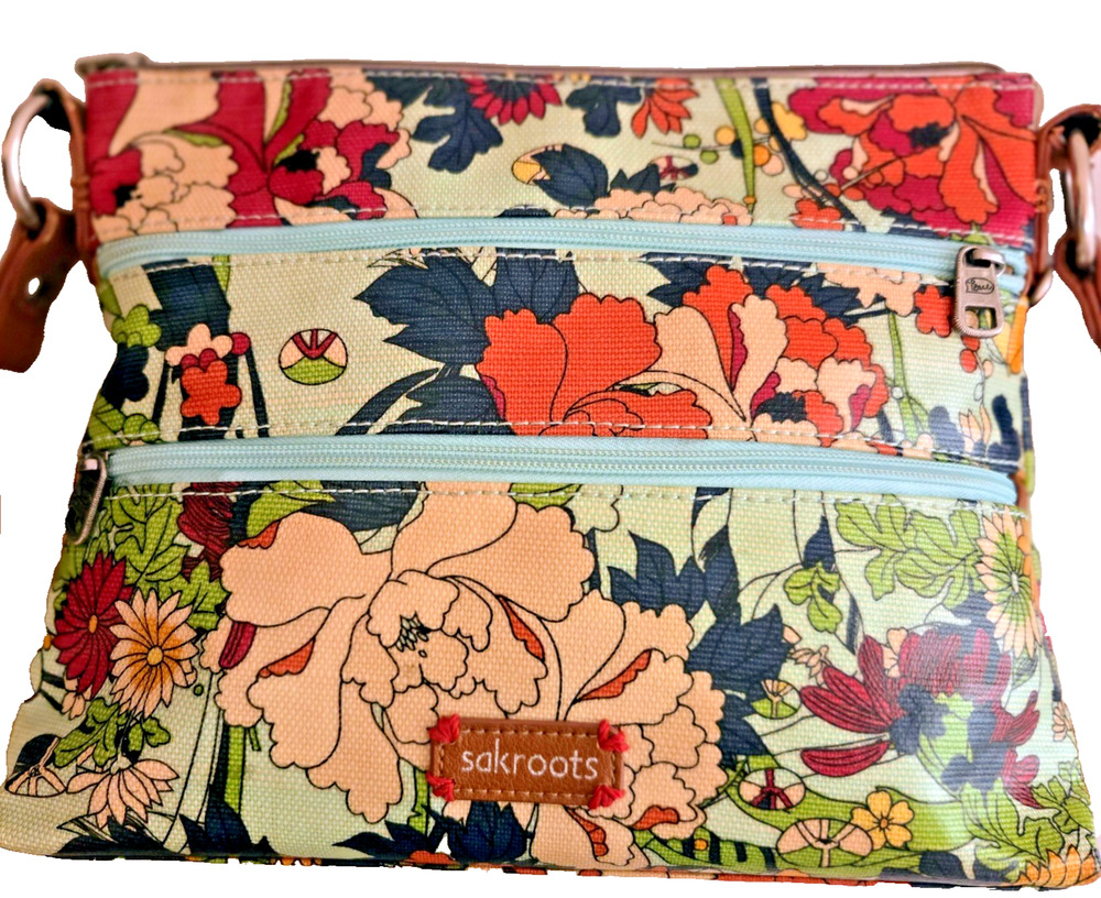 Sakroots Basic Crossbody Shoulder Bag Seafoam Flower Power Boho Purse